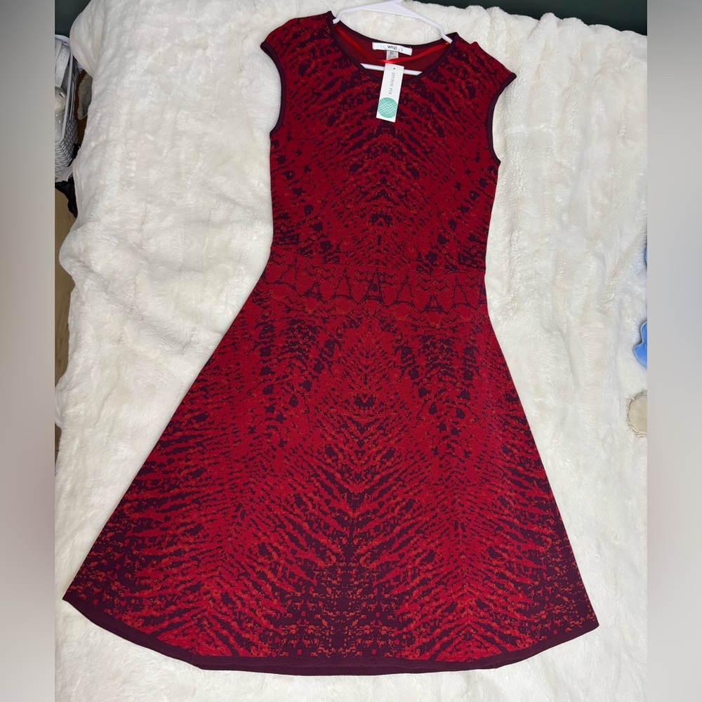 Elegant Red Patterned Dress